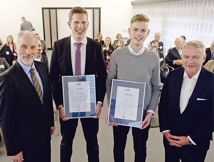 Preisträger des Auszubildendenpreis "Kompass Kurs: Erfolg"
