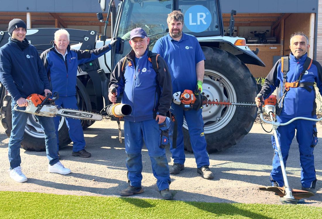 Gruppenfoto vor Trecker