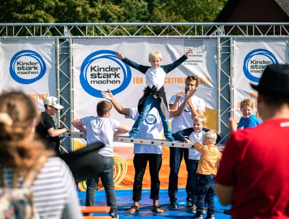 Kinder stark machen auf dem Familientag