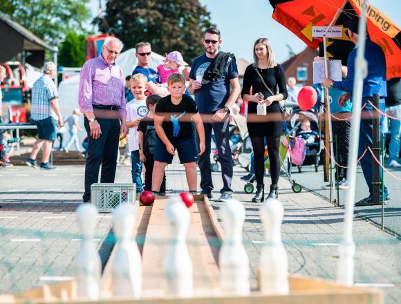 Kegelstation beim Familientag